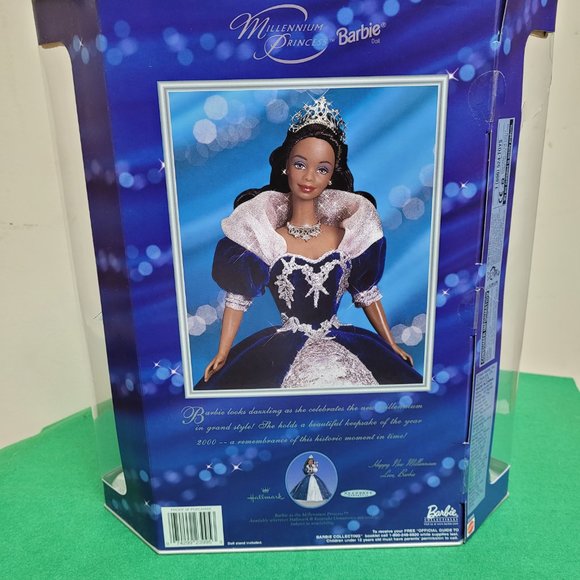 (2) Millennium Barbies . - Picture 3 of 8